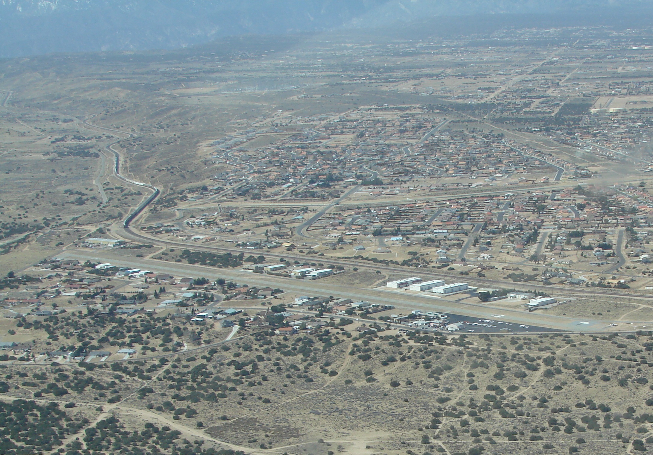 flying-into-hesperia-california